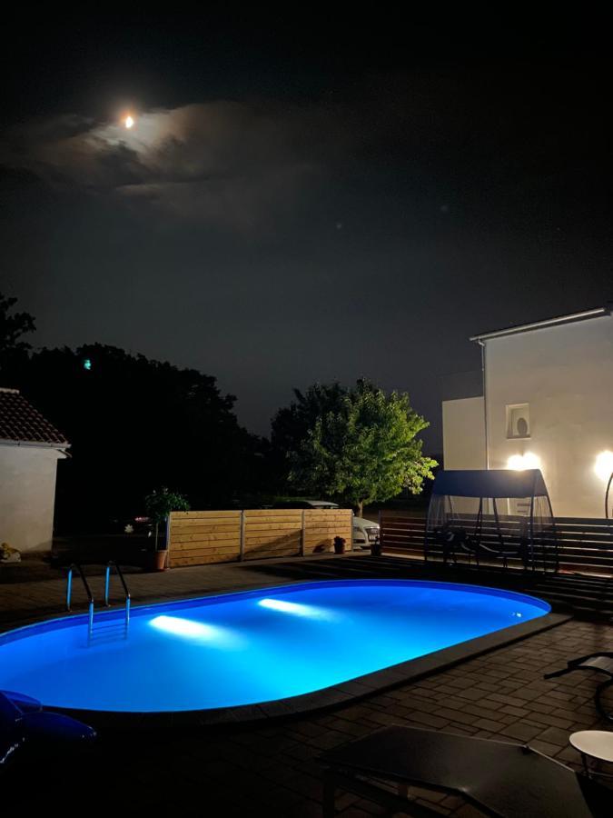 Holiday Home “Marko” With Heated Pool! Nin Zewnętrze zdjęcie